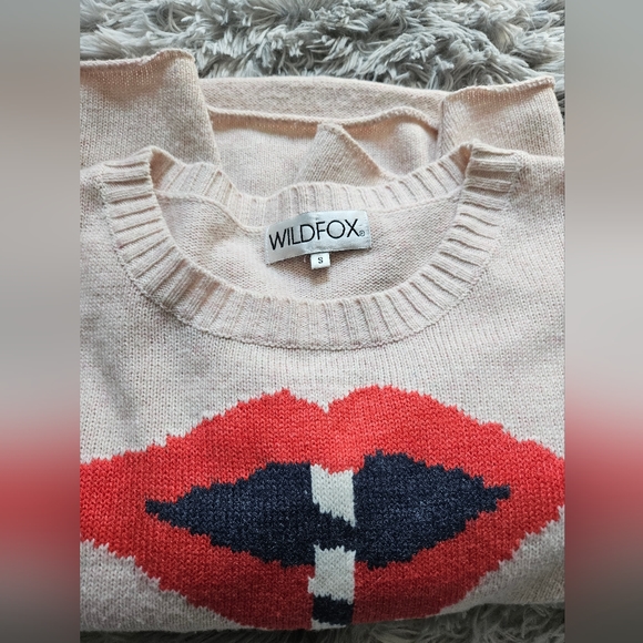 Wildfox Lips Sweater - Picture 10 of 13